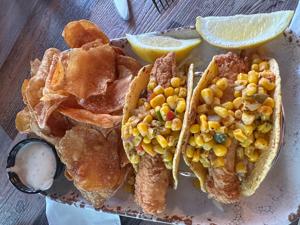 Lookout Tavern – Oak Bluffs